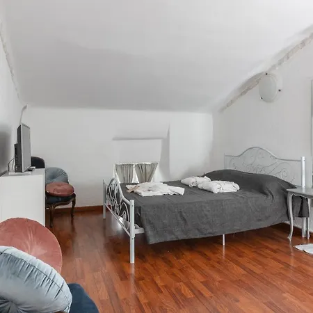 Apartment Lrt